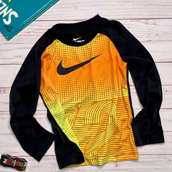 Nike Dri- Fit 6 Piece Shirt Bundle - Picture 7 of 7